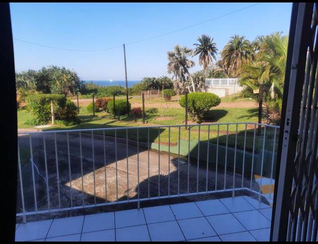 3 BEDROOM TOWNHOUSE FOR SALE IN GLENMORE BEACH